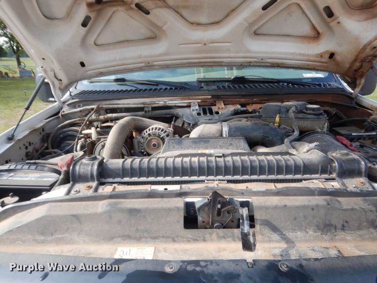 image for item IP9773 2006 Ford F550  bucket truck