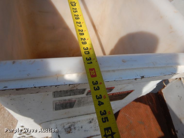 image for item IP9774 2006 Ford F550  bucket truck