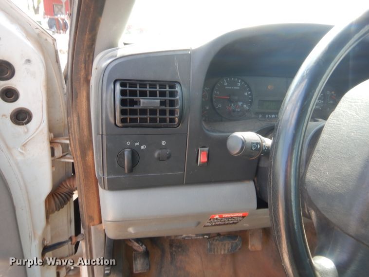 image for item IP9774 2006 Ford F550  bucket truck