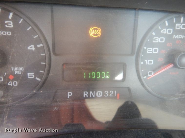 image for item IP9774 2006 Ford F550  bucket truck