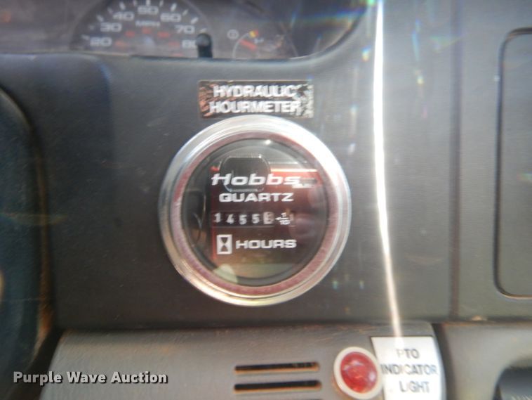 image for item IP9774 2006 Ford F550  bucket truck