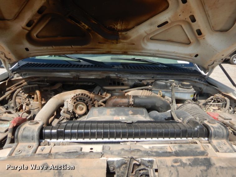 image for item IP9774 2006 Ford F550  bucket truck