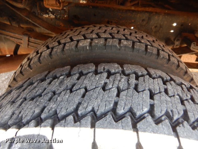 image for item IP9774 2006 Ford F550  bucket truck