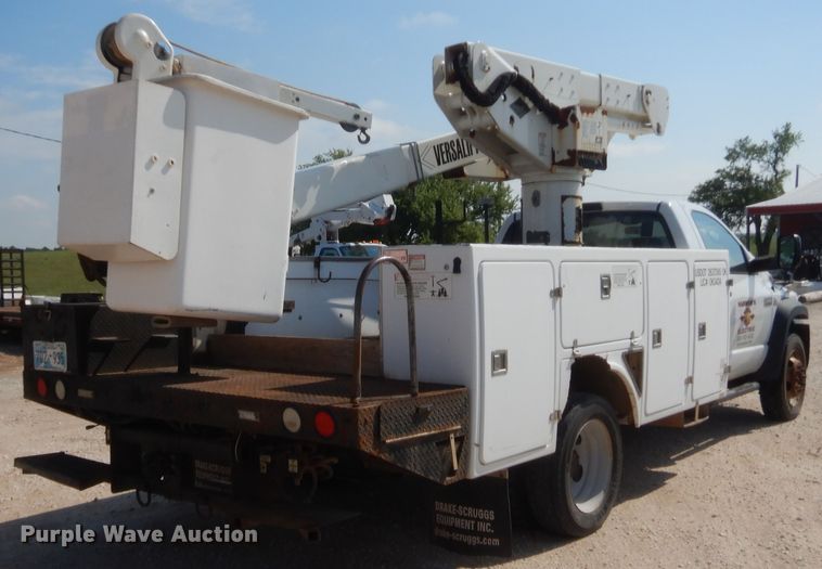 image for item IP9775 2008 Sterling Bullet  bucket truck