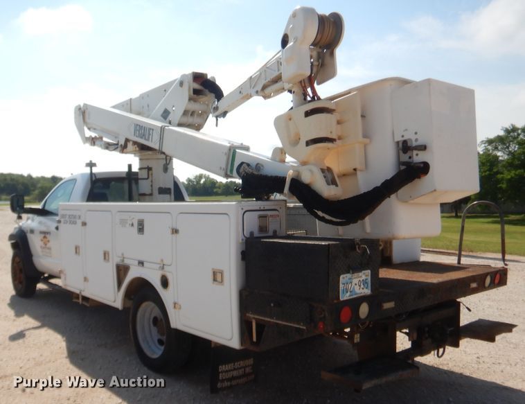 image for item IP9775 2008 Sterling Bullet  bucket truck