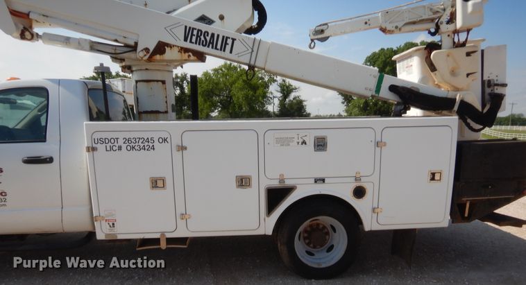 image for item IP9775 2008 Sterling Bullet  bucket truck