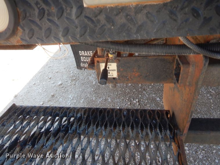 image for item IP9775 2008 Sterling Bullet  bucket truck