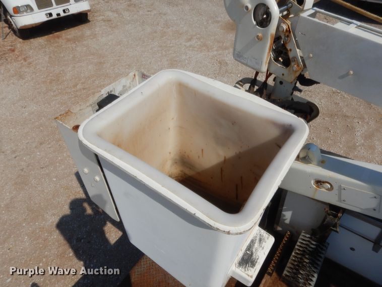 image for item IP9775 2008 Sterling Bullet  bucket truck