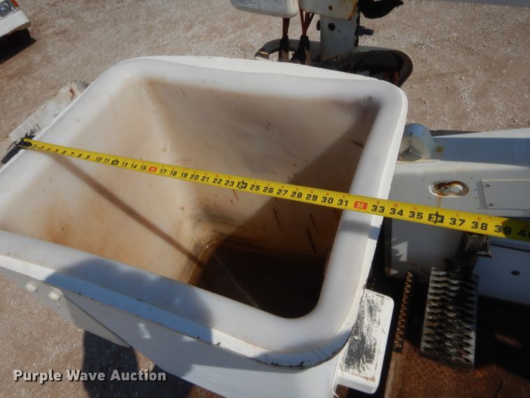 image for item IP9775 2008 Sterling Bullet  bucket truck