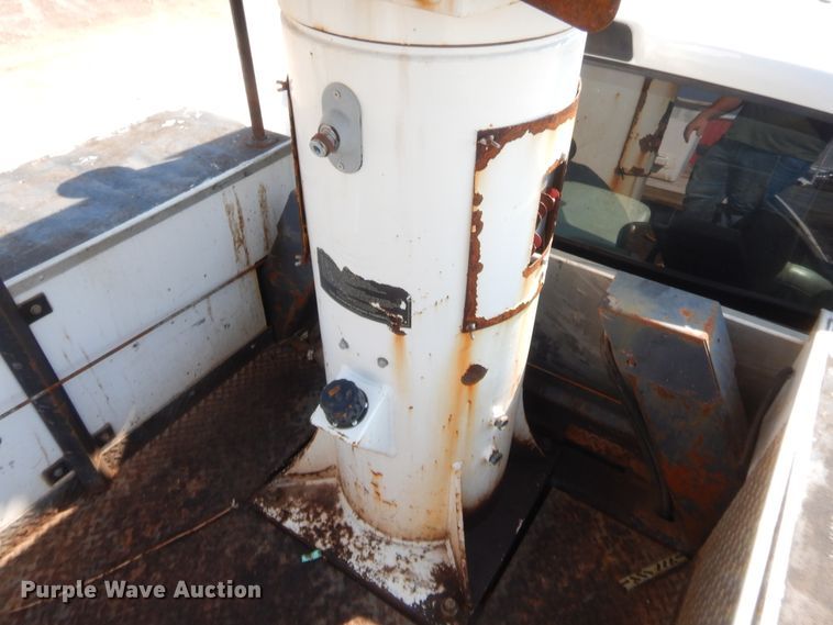 image for item IP9775 2008 Sterling Bullet  bucket truck