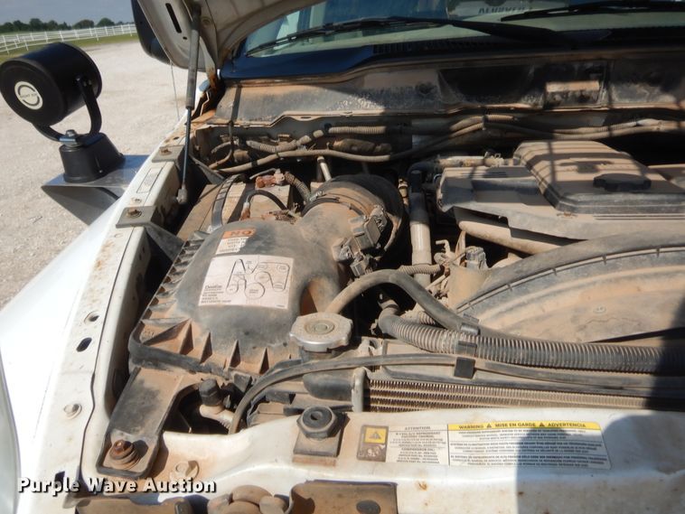 image for item IP9775 2008 Sterling Bullet  bucket truck