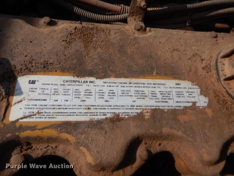 image for item IP9777 2002 Freightliner FL80  pressure digger derrick truck