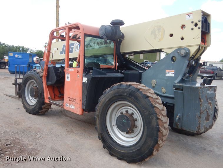 image for item IP9781 2005 JLG G9-43A  telehandler