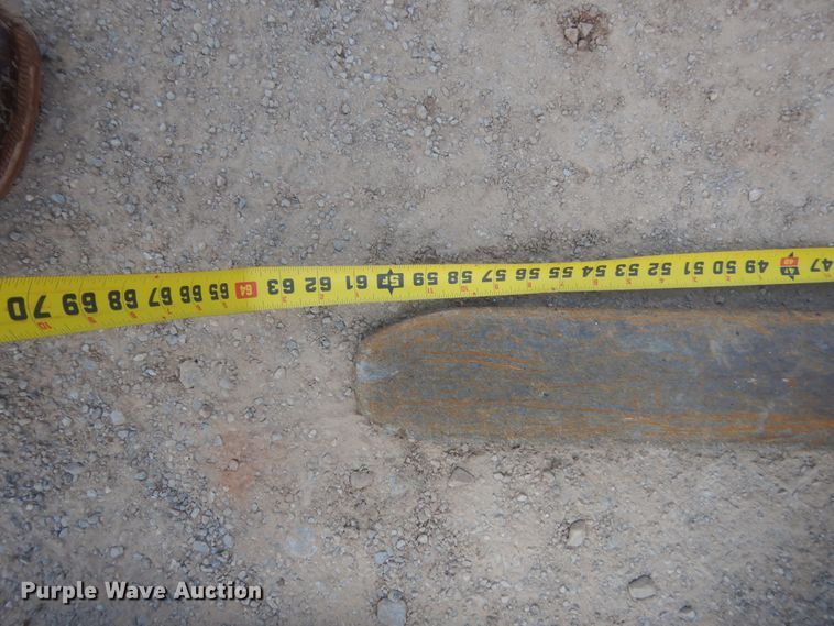 image for item IP9781 2005 JLG G9-43A  telehandler