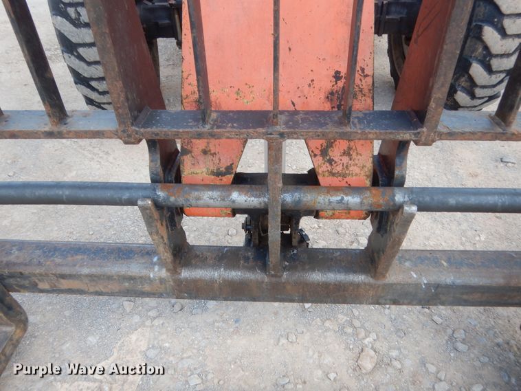 image for item IP9781 2005 JLG G9-43A  telehandler