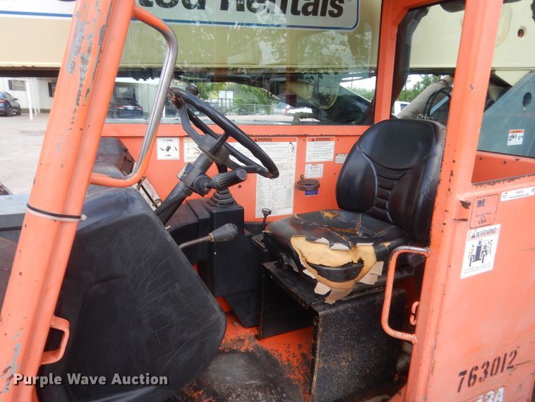image for item IP9781 2005 JLG G9-43A  telehandler