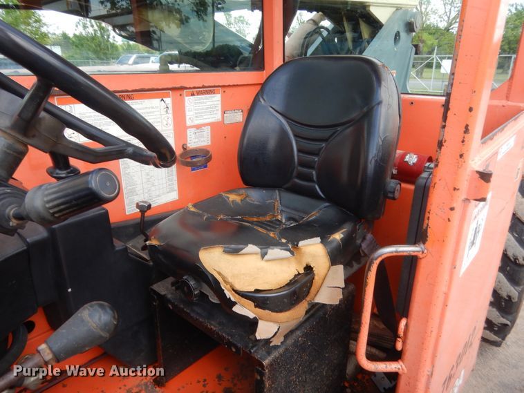 image for item IP9781 2005 JLG G9-43A  telehandler