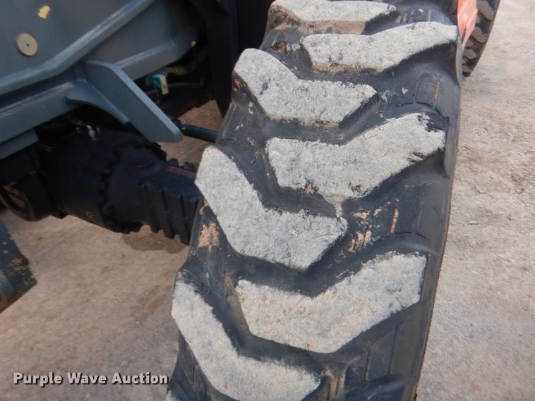 image for item IP9781 2005 JLG G9-43A  telehandler