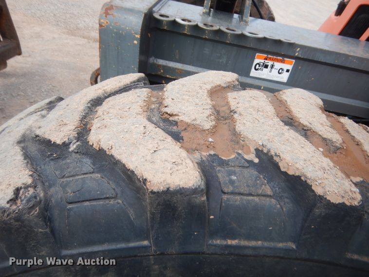 image for item IP9781 2005 JLG G9-43A  telehandler