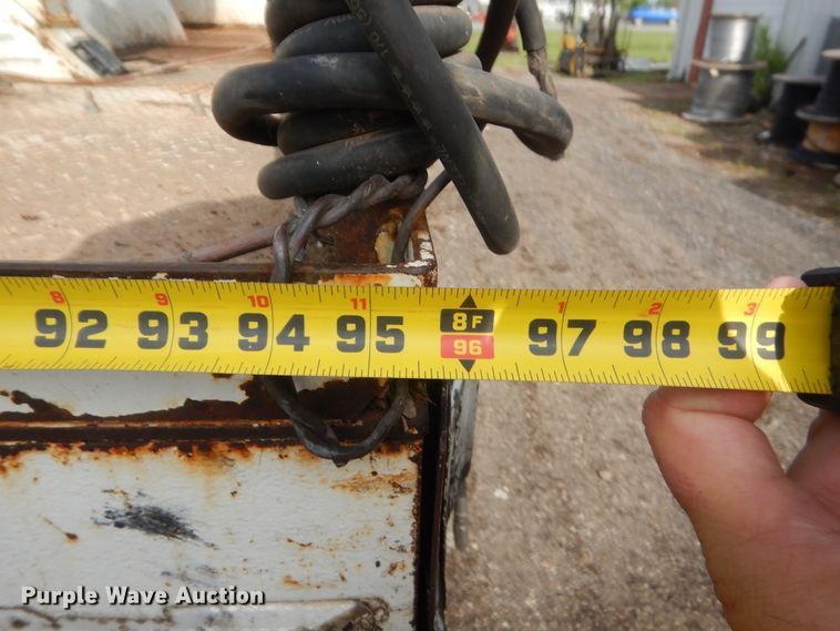 image for item IP9791 2009 Sterling L8500  digger derrick truck