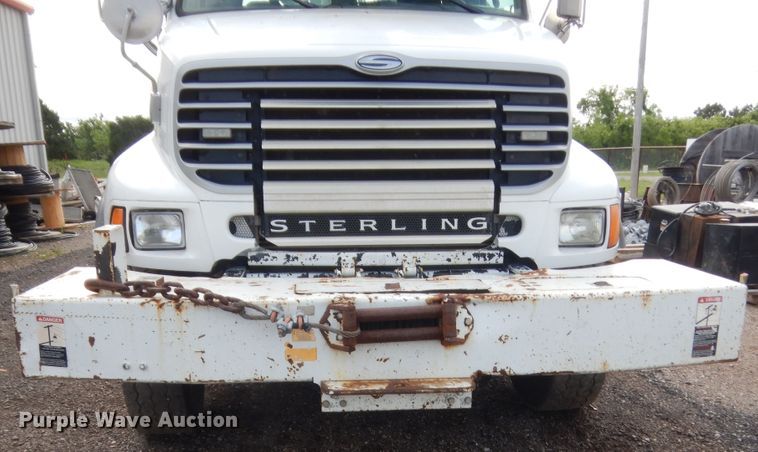 image for item IP9791 2009 Sterling L8500  digger derrick truck