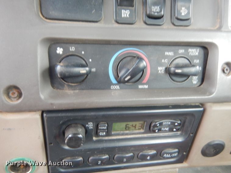 image for item IP9791 2009 Sterling L8500  digger derrick truck