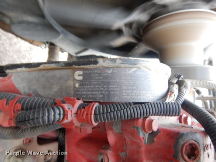 image for item IP9791 2009 Sterling L8500  digger derrick truck