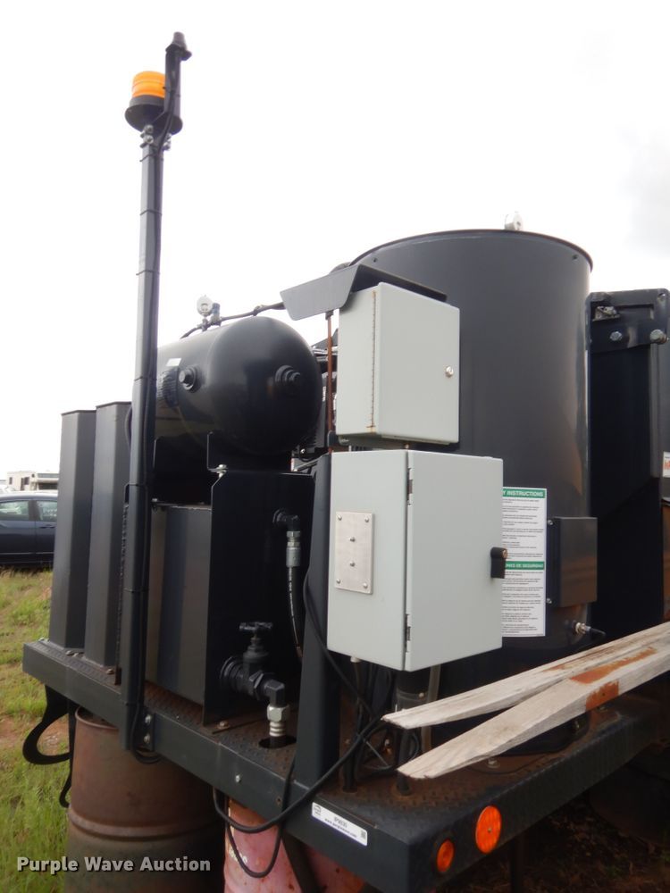 image for item IP9830 Bergkamp FP5  pot hole patcher bed