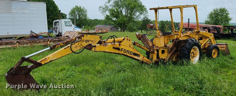 image for item IQ9180 Ford  backhoe