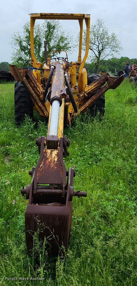 image for item IQ9180 Ford  backhoe