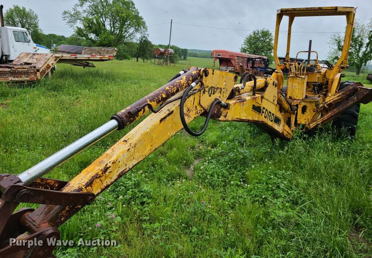 image for item IQ9180 Ford  backhoe
