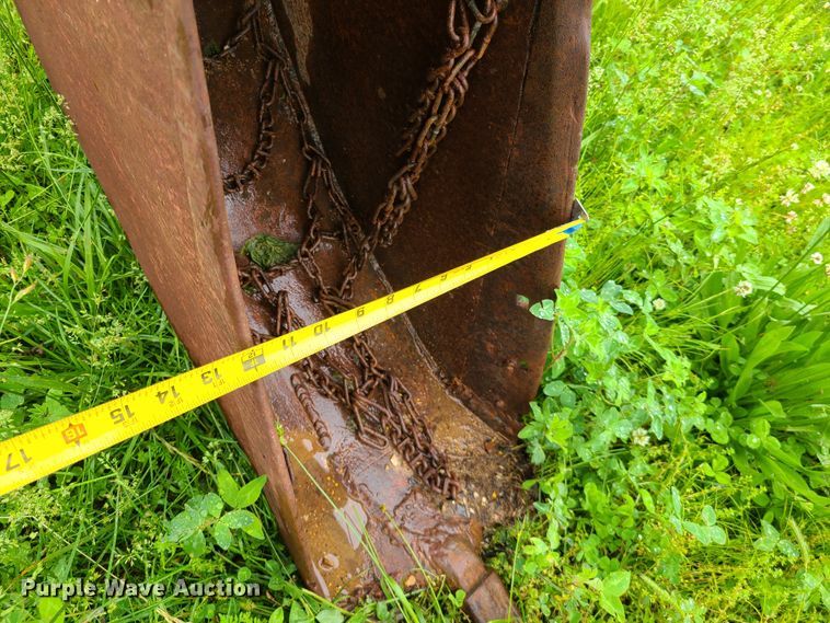 image for item IQ9180 Ford  backhoe