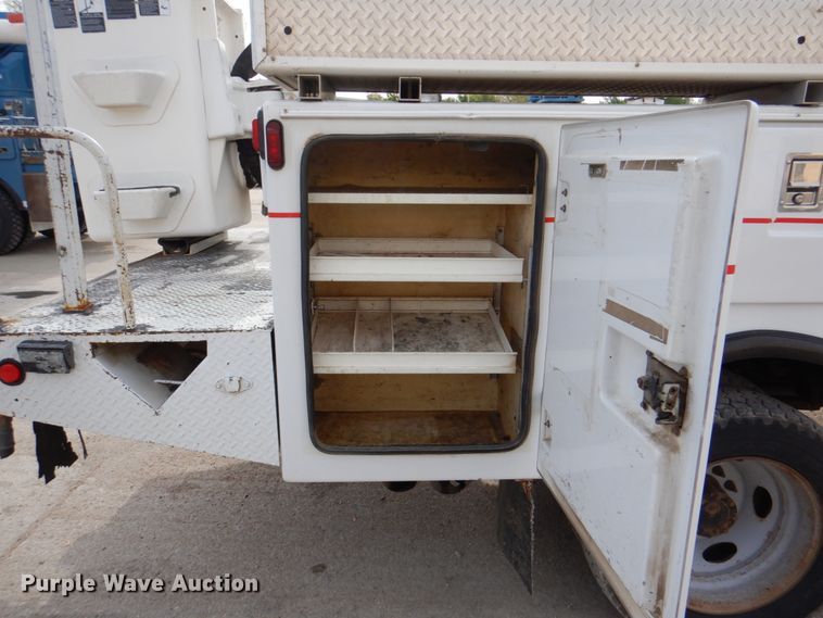 image for item IQ9462 2013 Ford F550 XL Super Duty  bucket truck