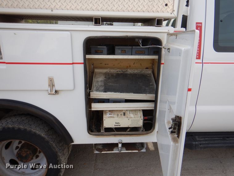 image for item IQ9462 2013 Ford F550 XL Super Duty  bucket truck