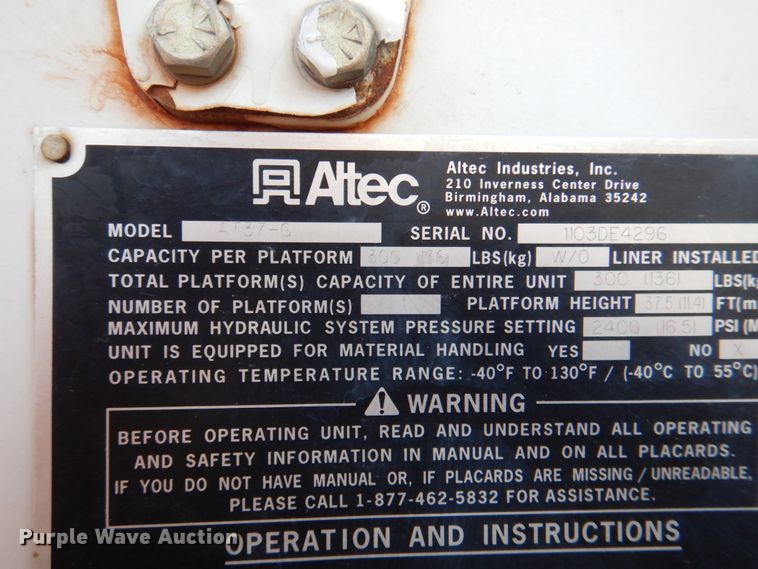 image for item IQ9462 2013 Ford F550 XL Super Duty  bucket truck