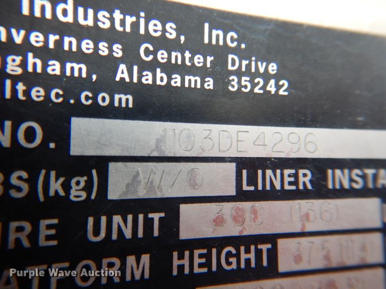 image for item IQ9462 2013 Ford F550 XL Super Duty  bucket truck