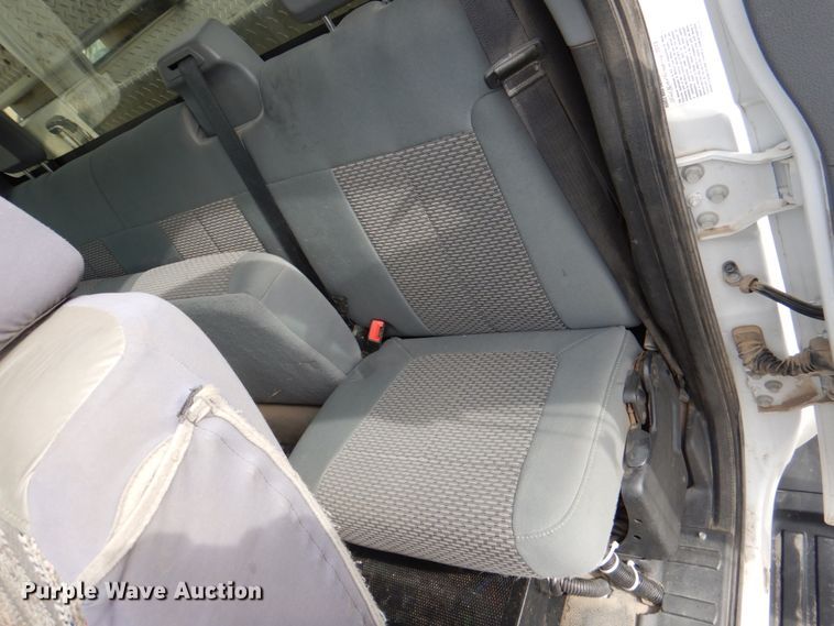 image for item IQ9462 2013 Ford F550 XL Super Duty  bucket truck