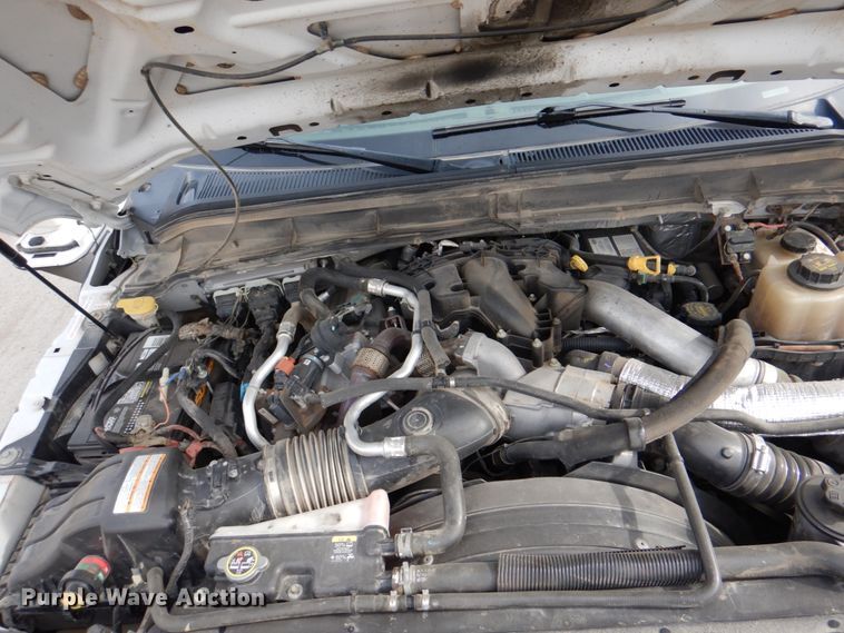 image for item IQ9462 2013 Ford F550 XL Super Duty  bucket truck