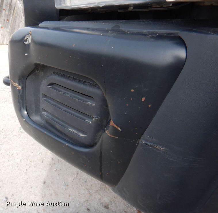 image for item IQ9462 2013 Ford F550 XL Super Duty  bucket truck