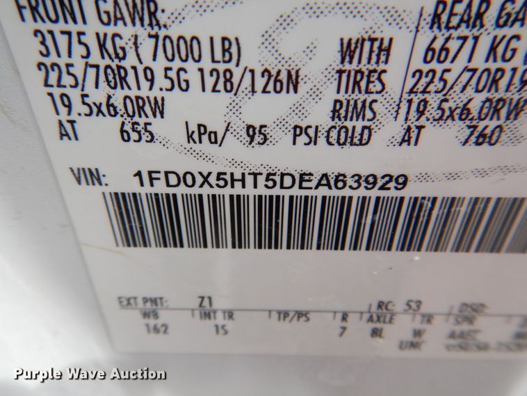 image for item IQ9462 2013 Ford F550 XL Super Duty  bucket truck