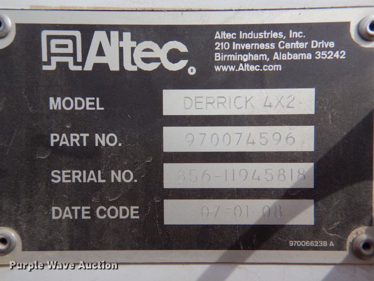 image for item IQ9466 2009 International DuraStar 4300  digger derrick truck