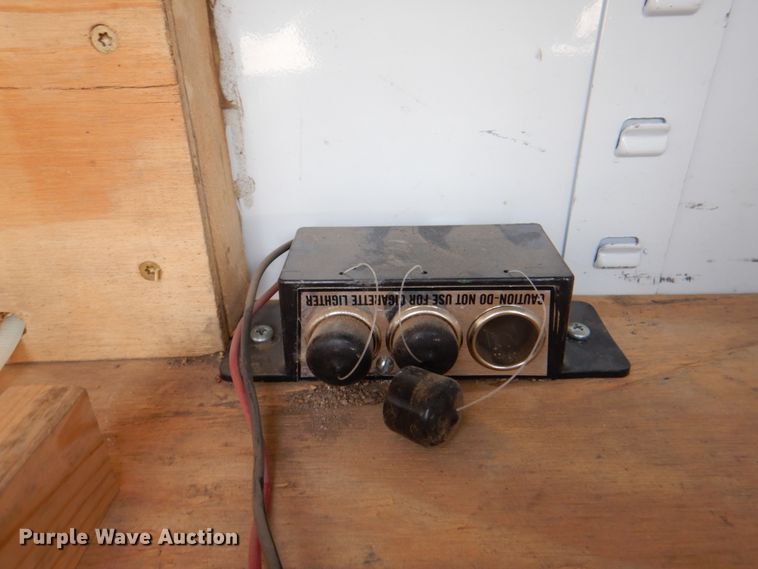 image for item IQ9466 2009 International DuraStar 4300  digger derrick truck