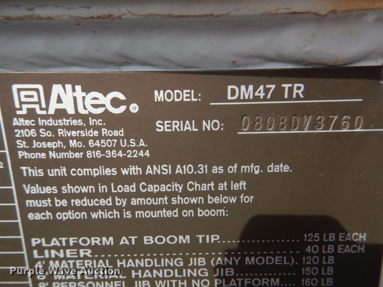 image for item IQ9466 2009 International DuraStar 4300  digger derrick truck