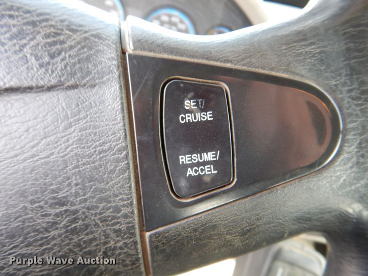 image for item IQ9466 2009 International DuraStar 4300  digger derrick truck