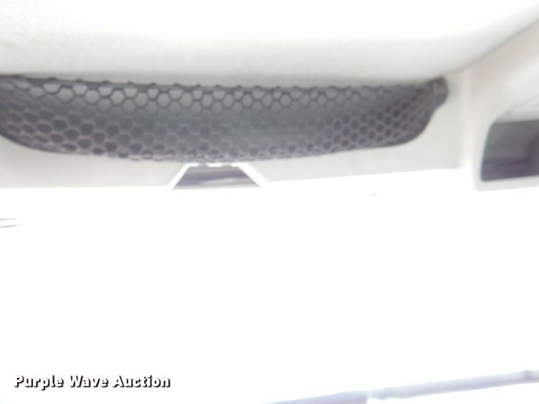 image for item IQ9466 2009 International DuraStar 4300  digger derrick truck