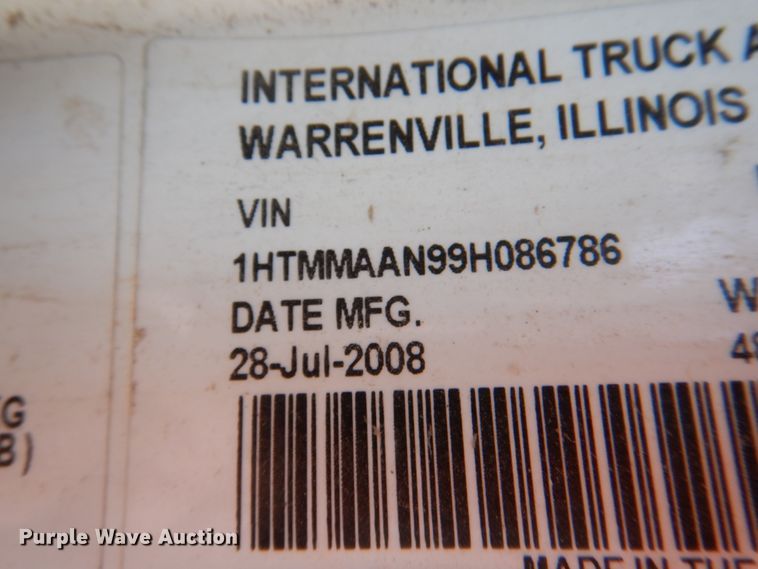 image for item IQ9466 2009 International DuraStar 4300  digger derrick truck