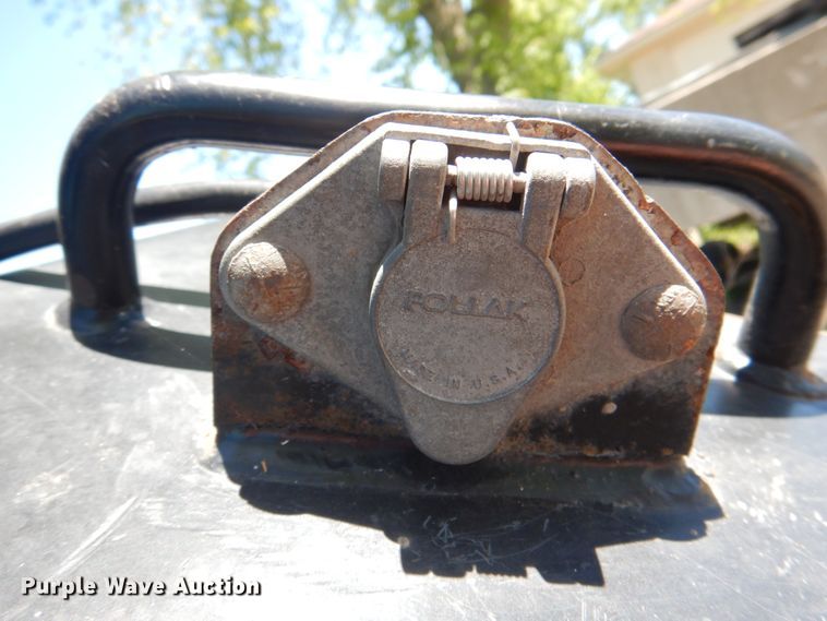 image for item IQ9480 1999 New Holland LX485  skid steer loader