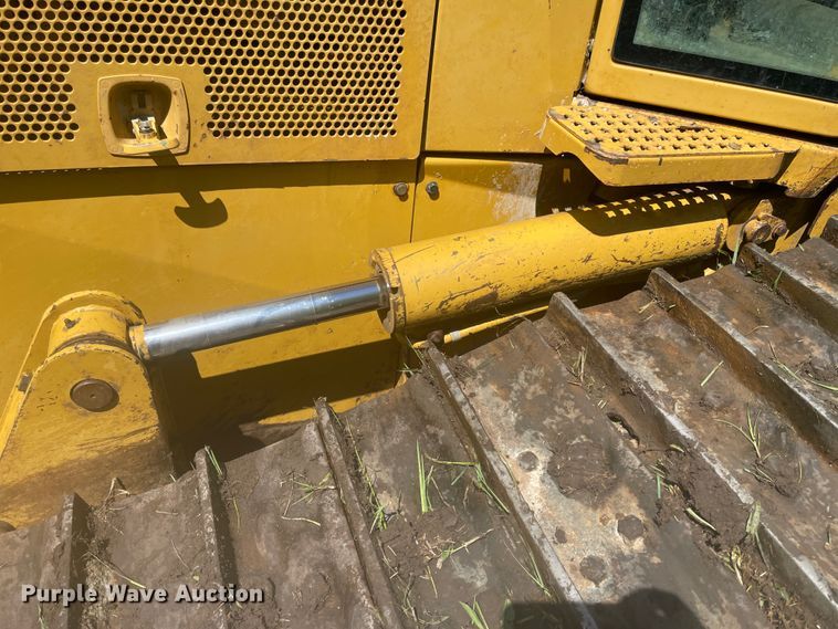 image for item IR9982 2006 Caterpillar D5N XL  dozer