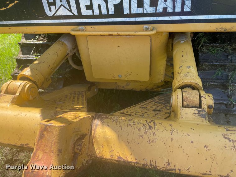 image for item IR9982 2006 Caterpillar D5N XL  dozer