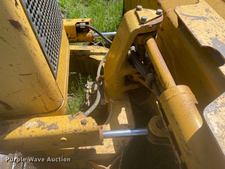 image for item IR9982 2006 Caterpillar D5N XL  dozer